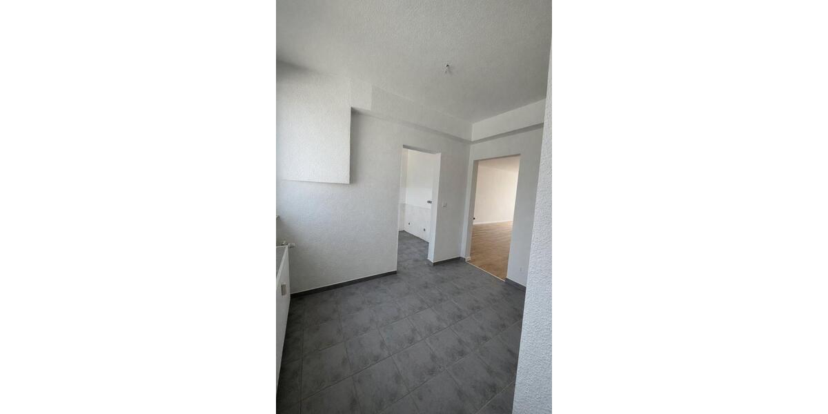 Etagenwohnung Duisburg Essenberg - 3 Zimmer, 87 m&sup2;, 750&euro; | Angebot:26338821