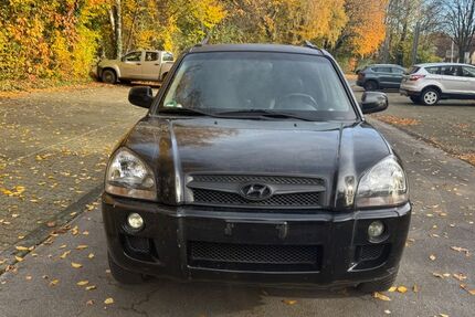 Hyundai TUCSON 177.000 km 3.999 &euro; Gelsenkirchen 45879