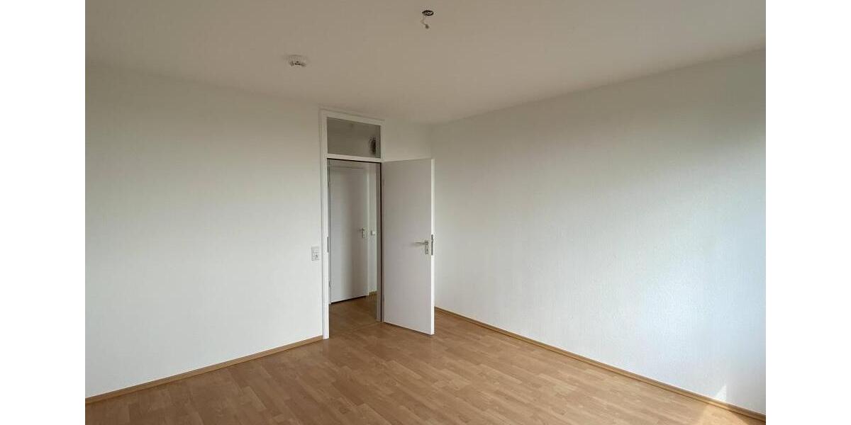 Etagenwohnung Duisburg Beeck - 3 Zimmer, 82 m&sup2;, 579&euro; | Angebot:26389116