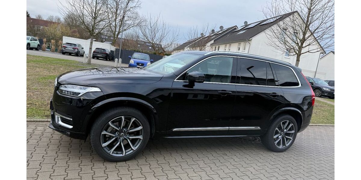 Volvo XC90 29.391 km 64.000 &euro; Gelsenkirchen 45886