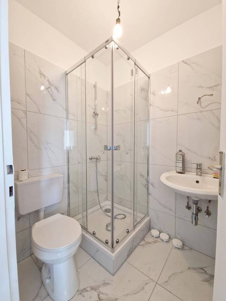 Gemütliche Wohnung mit Balkon, für Singles und Paare in einer ruhigen Seitenstraße!