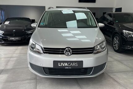 VW Touran 90.500 km 10.600 &euro; Oberhausen 46049