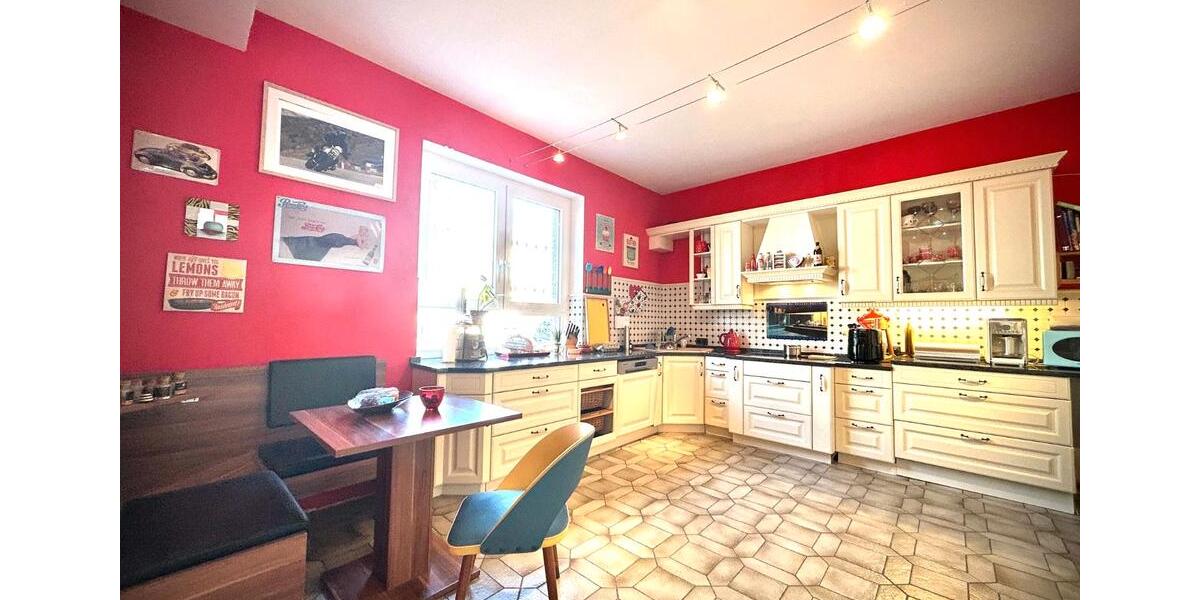 Eigentumswohnung EG Altbau 4,5 Zi. Garten Stadtnah 4.5 zimmer