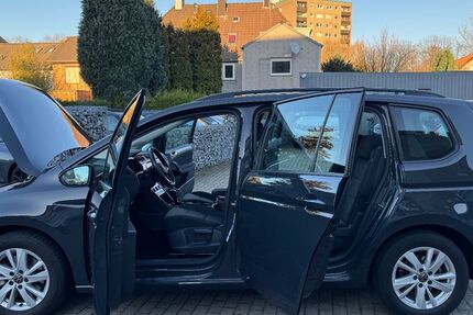 VW Touran 185.050 km 18.999 &euro; Mülheim / Ruhr 45473
