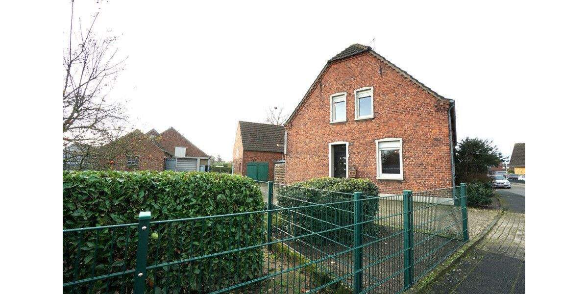 Rheinberg-Ossenberg: Sanierungsbedürftiges Schmuckstück 5 zimmer