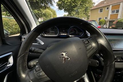 Peugeot 2008 125.000 km 6.190 &euro; Gelsenkirchen 45889