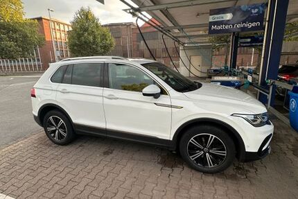 VW Tiguan 141.000 km 24.700 &euro; Mülheim an der Ruhr 45476