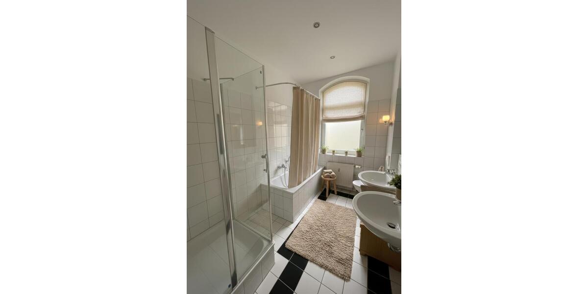 Etagenwohnung Wesel Fusternberg - 4 Zimmer, 127 m&sup2;, 1.150&euro; | Angebot:25792031