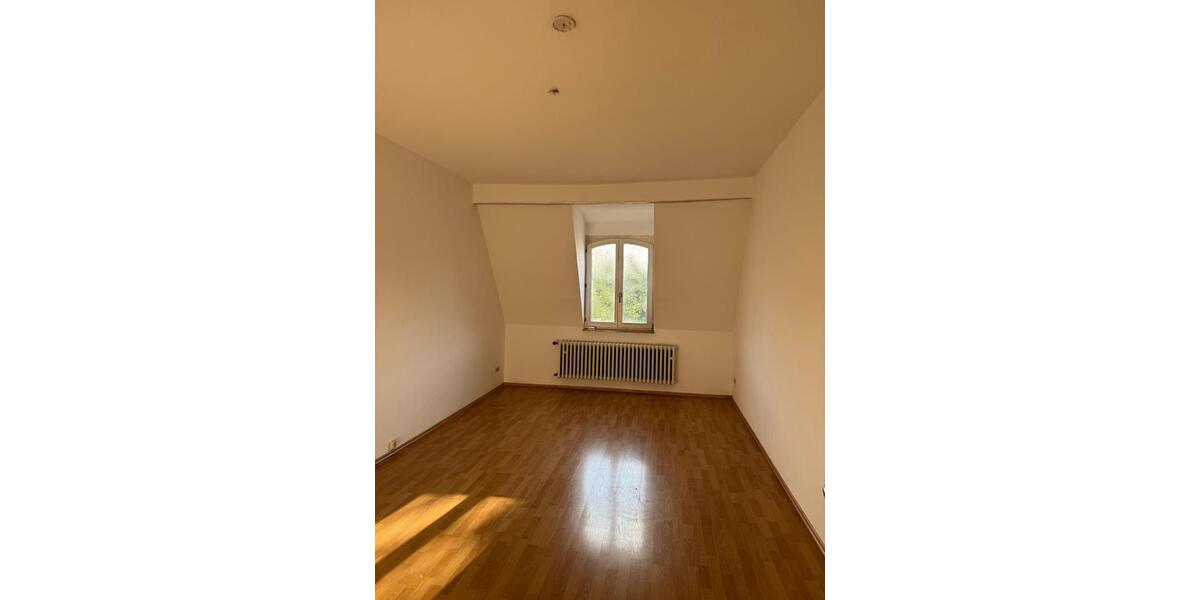 Maisonettenwohnung Essen Stadtbezirk VIII - 5 Zimmer, 140 m&sup2;, 1.190&euro; | Angebot:26329294