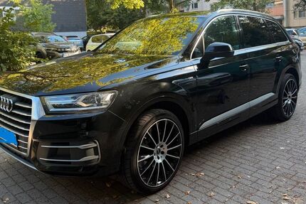 Audi Q7 250.000 km 18.500 &euro; Oberhausen 46145