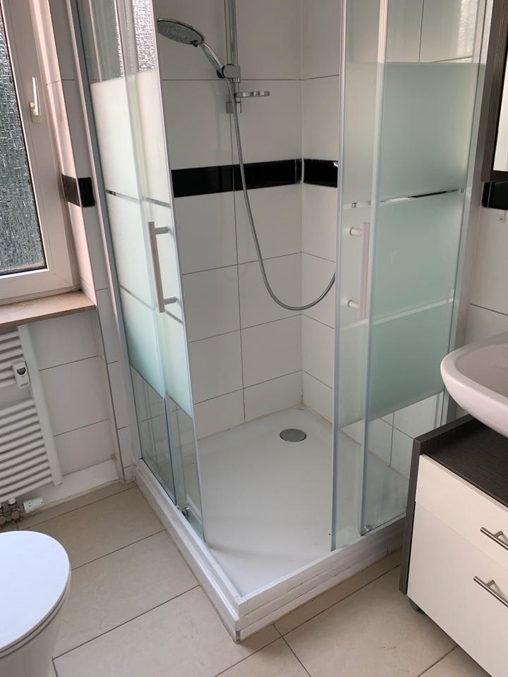 Sanierte zwei 2,5 Zimmer Wohnung mit Terrasse