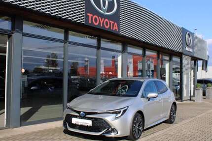 Toyota Corolla 13.931 km 25.490 &euro; Moers 47441