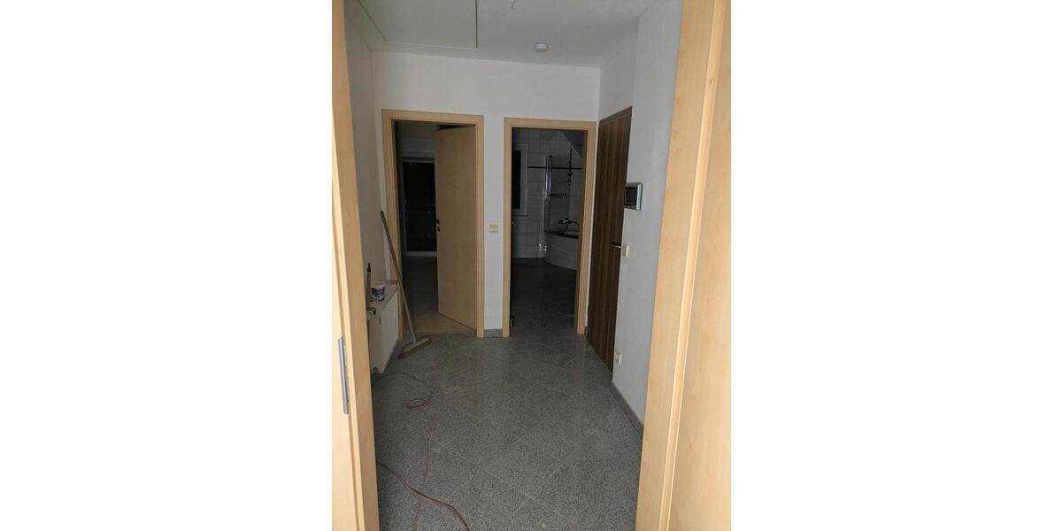 Dachgeschoßwohnung Essen Stadtbezirk II - 5 Zimmer, 79 m&sup2;, 850&euro; | Angebot:25176287