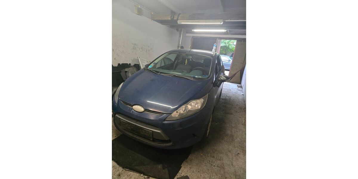 Ford Fiesta 296.000 km 650 &euro; Duisburg 47198
