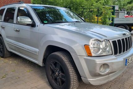 Jeep Grand Cherokee 457.900 km 2.450 &euro; Gelsenkirchen 45888
