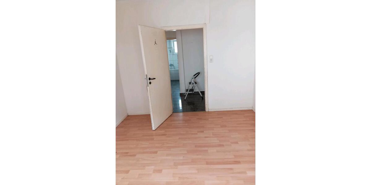 Etagenwohnung Oberhausen - 4 Zimmer, 92 m&sup2;, 122.000&euro; | Angebot:25305230