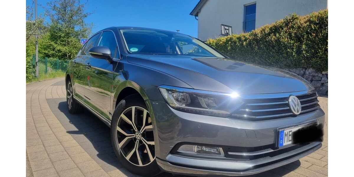 VW Passat 243.097 km 10.990 &euro; Velbert 42551