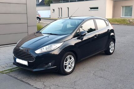 Ford Fiesta 118.700 km 4.950 &euro; Essen 45219