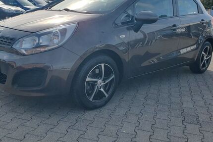Kia Rio 89.987 km 6.799 &euro; Essen 45326