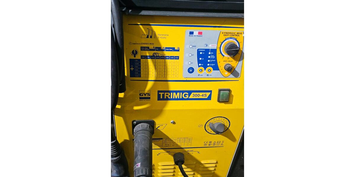 Kfz stellplätze auto Werkstatt Halle Lackierer korrasorie bauer zimmer