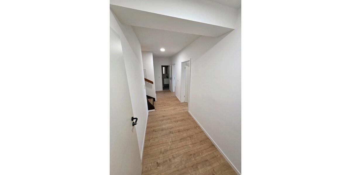 Maisonettenwohnung Ratingen - 3 Zimmer, 89 m&sup2;, 1.780&euro; | Angebot:26284351