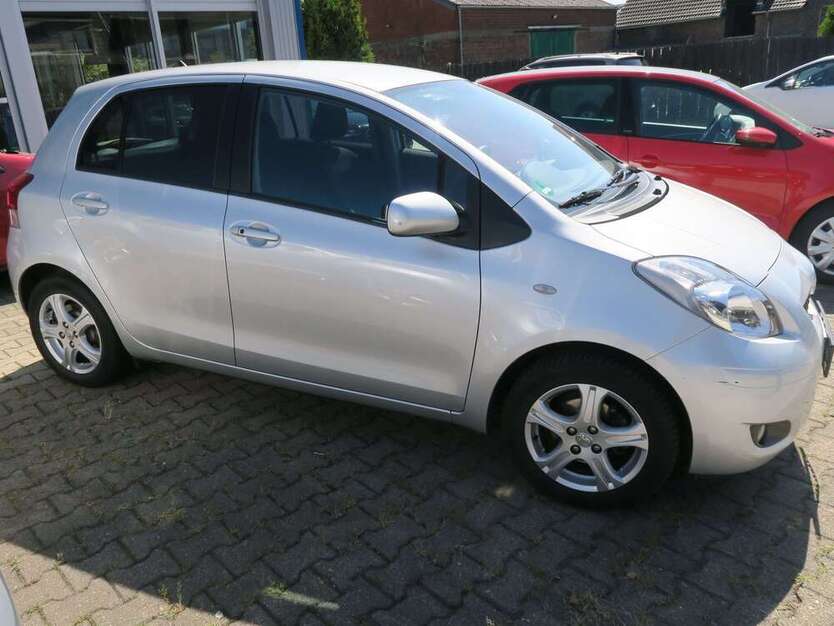 Yaris