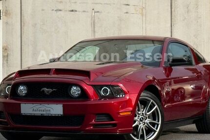 Ford Mustang 64.254 km 25.890 &euro; Essen 45141