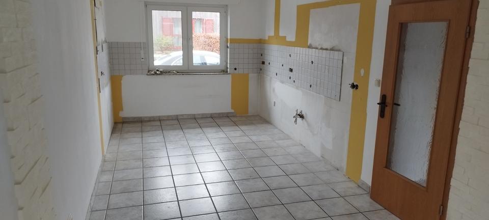 Doppelhaushälfte mit zwei Wohnparteien in guter Wohnlage 7 zimmer