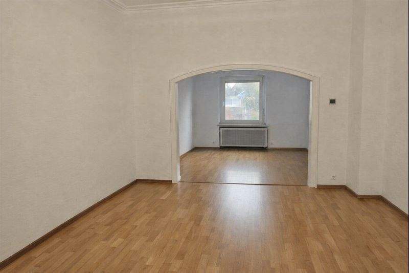 Mehrfamilienhaus, Wohnhaus Velbert Mitte - 6 Zimmer, 160 m&sup2;, 375.000&euro; | Angebot:25678622
