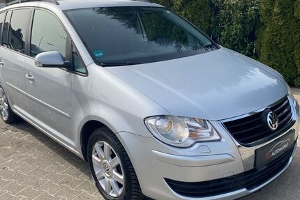 VW Touran 157.293 km 5.990 &euro; Oer Erkenschwick 45739