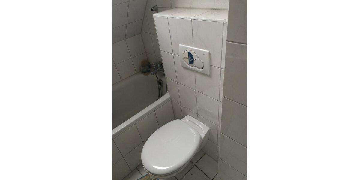 Dachgeschoßwohnung Gelsenkirchen Gelsenkirchen-Mitte - 4 Zimmer, 54 m&sup2;, 70.000&euro; | Angebot:26337716