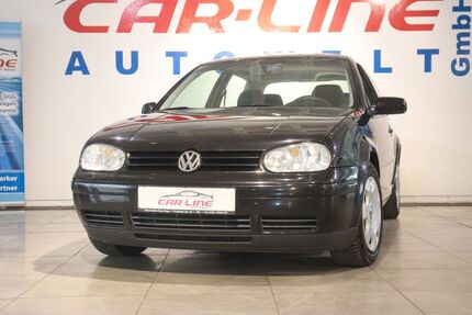 VW Golf 284.992 km 2.444 € Ratingen 40880