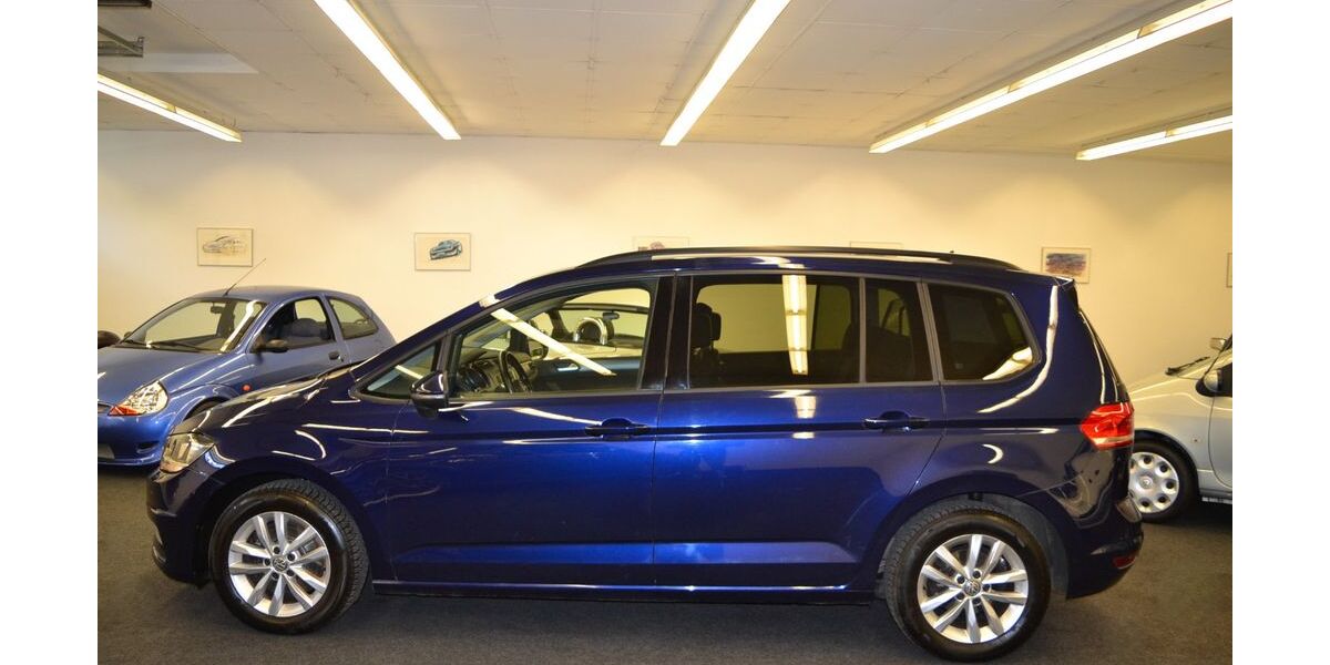 VW Touran 170.000 km 8.999 &euro; Mülheim-Speldorf 45478