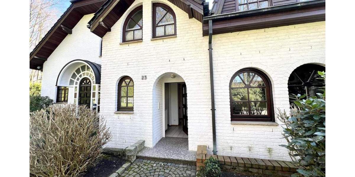 Einfamilienhaus Gladbeck Mitte - 9 Zimmer, 307 m&sup2;, 930.000&euro; | Angebot:25190761