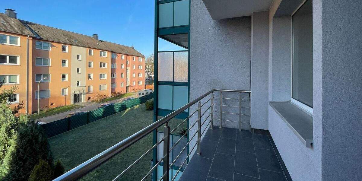 frisch renoviert - ruhige Lage - Balkon 3 zimmer