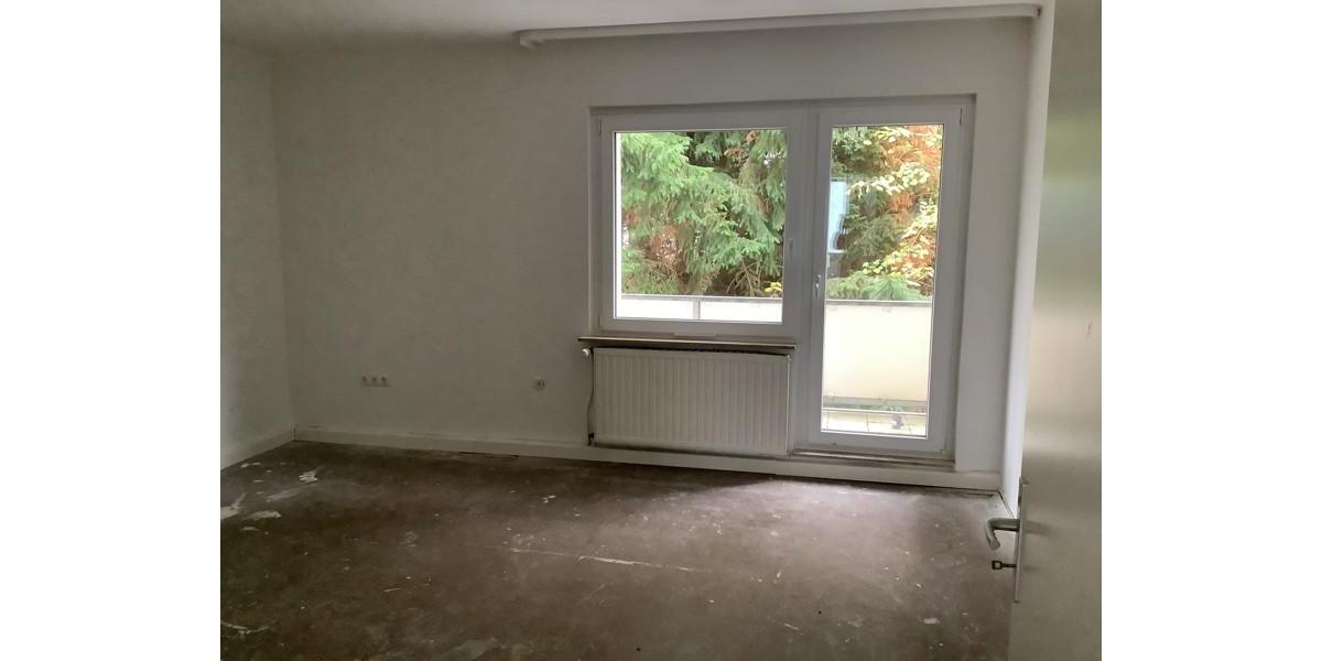 Langenberg: 3-Zi.-Whg. mit Tageslichtbad und Balkon, Übergabe ohne Oberboden zimmer