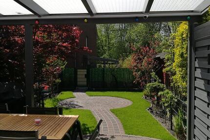 Modernes RMH mit Smart Home, hochw. Ausstattung und gepfl. Garten 5 zimmer