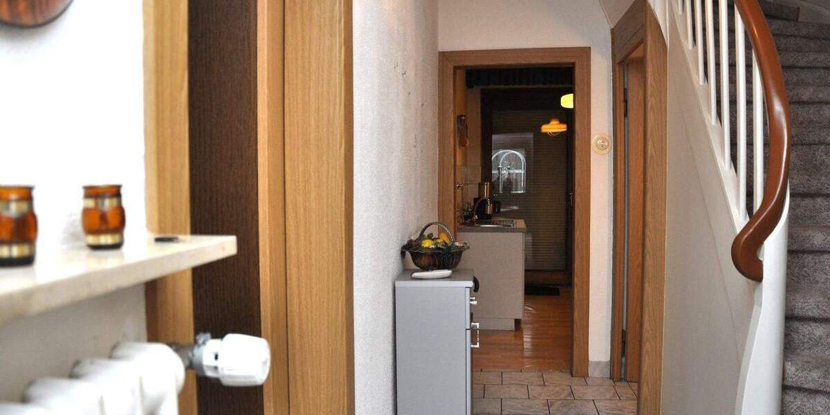 Reihenendhaus Duisburg Hochemmerich - 5 Zimmer, 87 m&sup2;, 198.000&euro; | Angebot:25744080