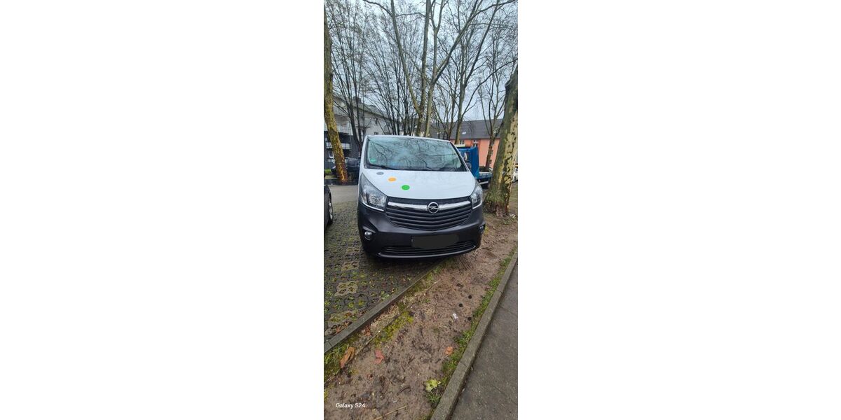 Opel Vivaro 148.000 km 12.000 &euro; ESSEN 45143