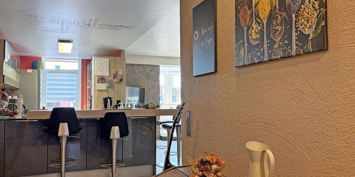 Etagenwohnung Velbert Mitte - 3 Zimmer, 105 m&sup2;, 225.000&euro; | Angebot:26833341