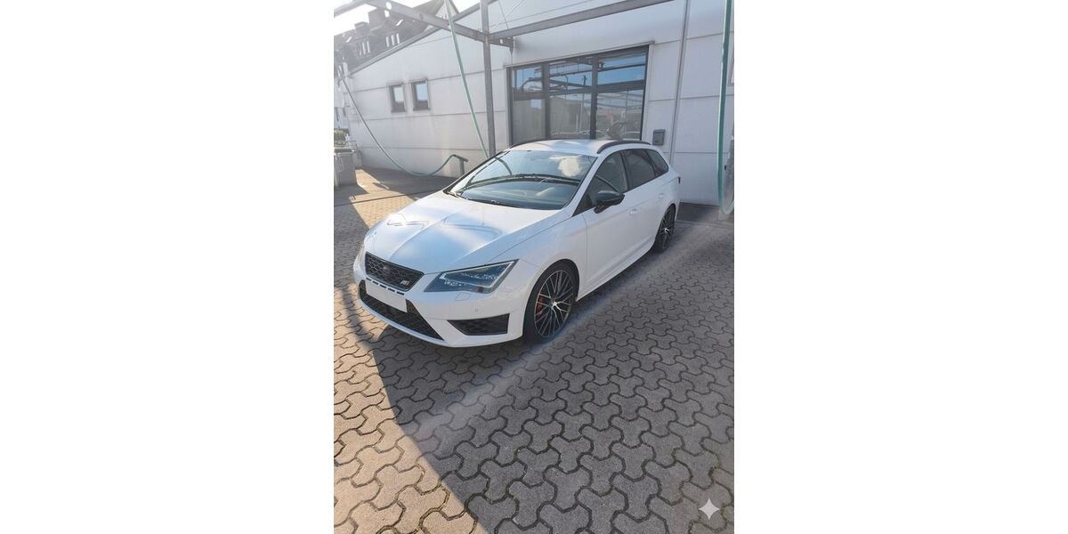 Seat Leon 117.000 km 16.699 &euro; Hattingen 45527