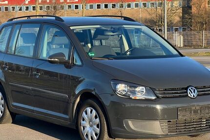 VW Touran 126.200 km 5.900 &euro; Essen 45356