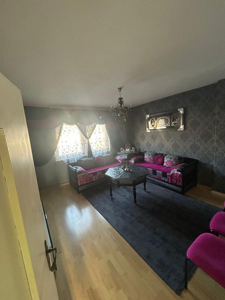 4 Zimmer Wohnung mit Balkon und Keller VERKAUF