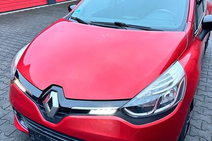 Renault Clio 50.415 km 7.100 &euro; Oberhausen 46145