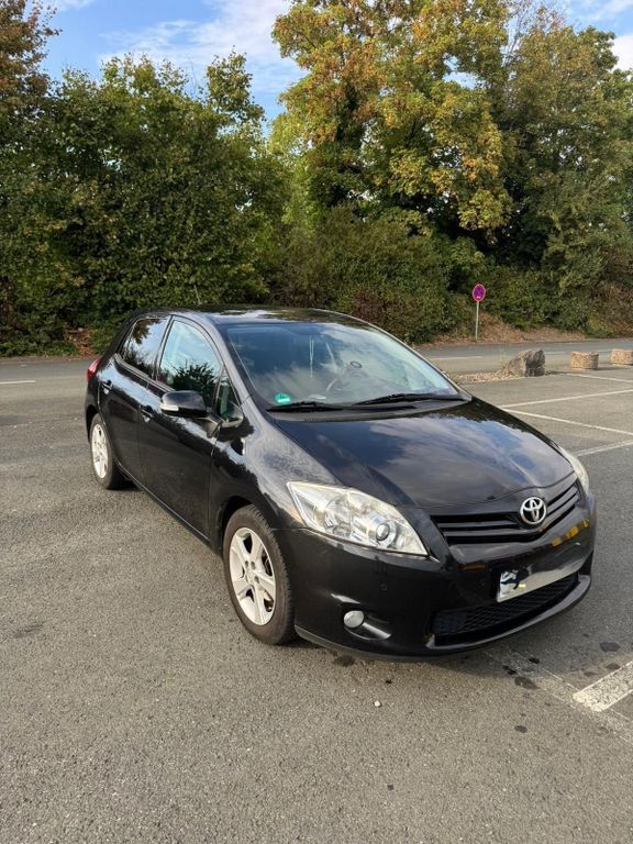 Toyota Auris 108.315 km 7.499 € Mülheim an der Ruhr 45475