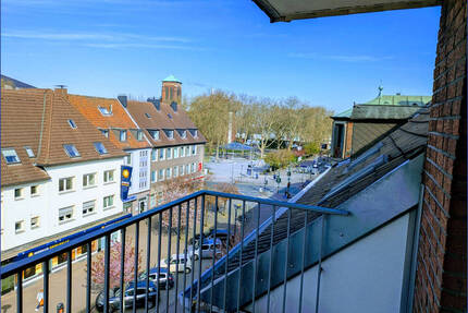 Renovierte 3,5-Raum-Wohnung mit Balkon im Zentrum von Altenessen