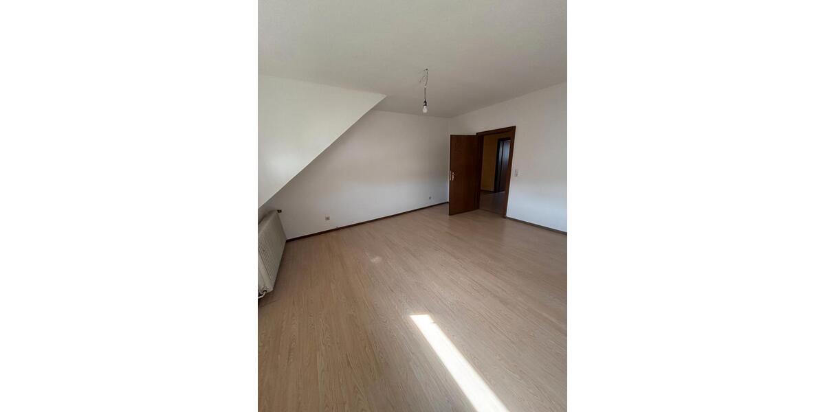 Etagenwohnung Sprockhövel - 3 Zimmer, 78 m&sup2;, 480&euro; | Angebot:26227547
