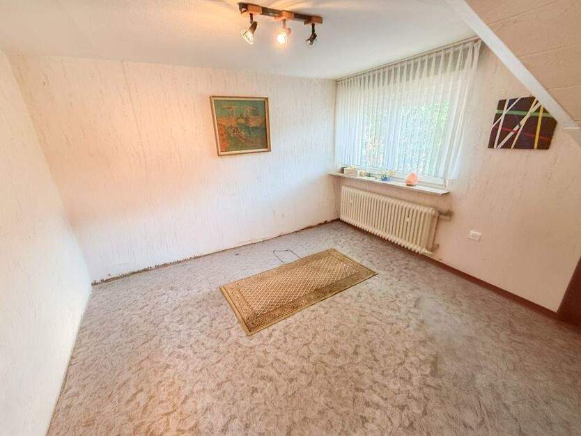 Doppelhaushälfte mit großem Garten und zwei Garagen in Recklinghausen- Hochlar 6 zimmer