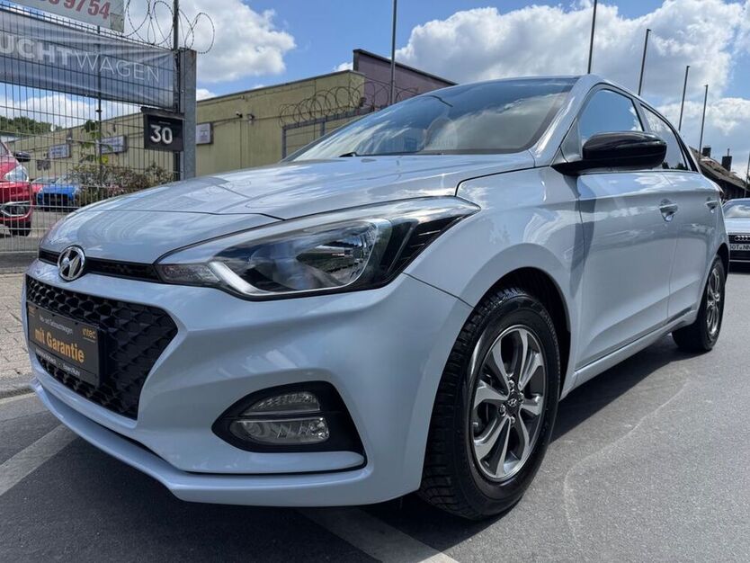 i20