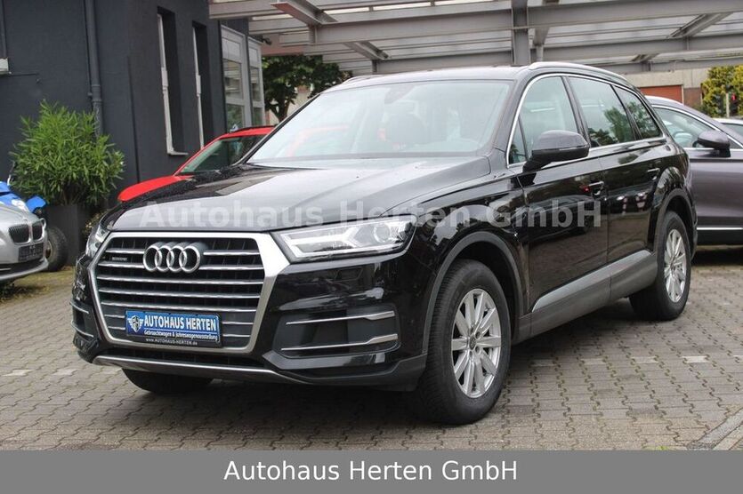 Q7